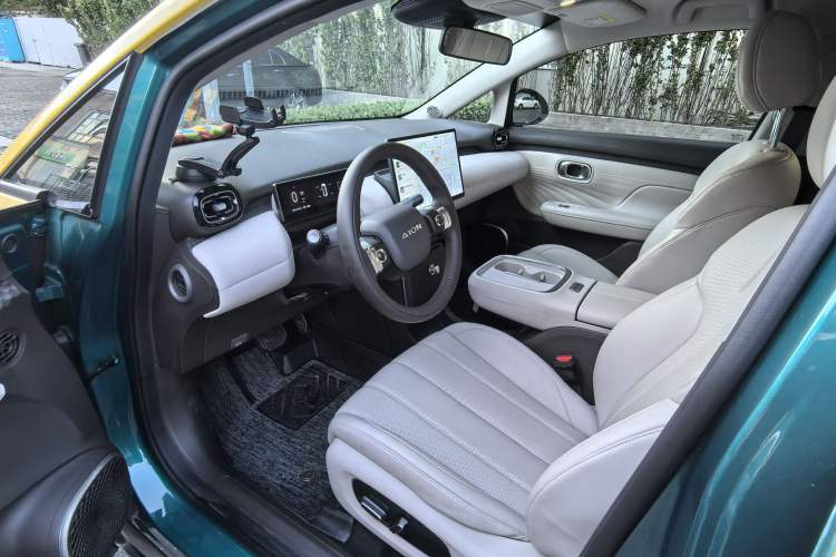 Used AION UT 2025 420 Prestige Edition Interior 1