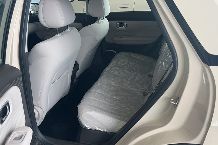 Used AION UT 2025 330 Starlight Edition Interior 1