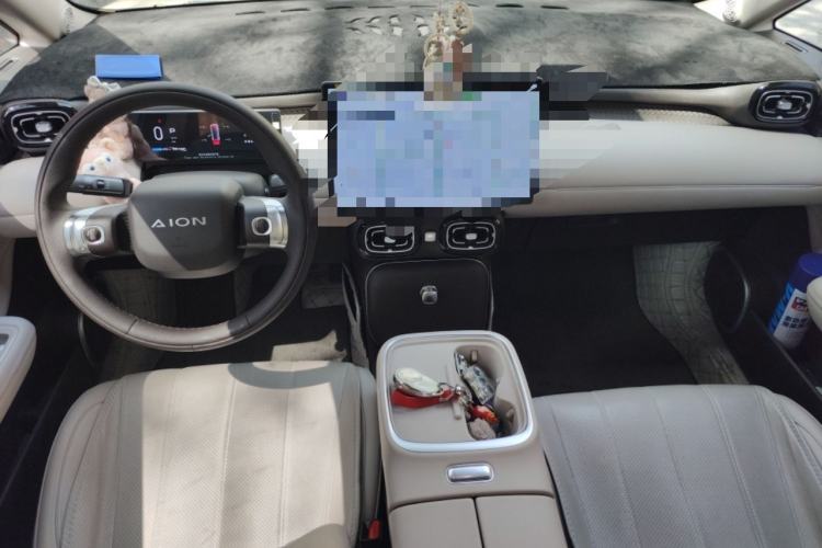Used AION UT 2025 420 Intelligent Luxury Edition Interior 2