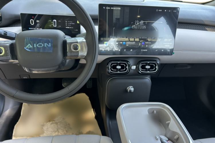 Used AION UT 2025 420 Intelligent Luxury Edition Interior 3