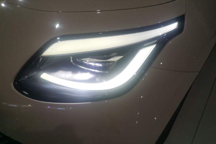 Used AION UT 2025 330 Starlight Edition Left Front Headlight