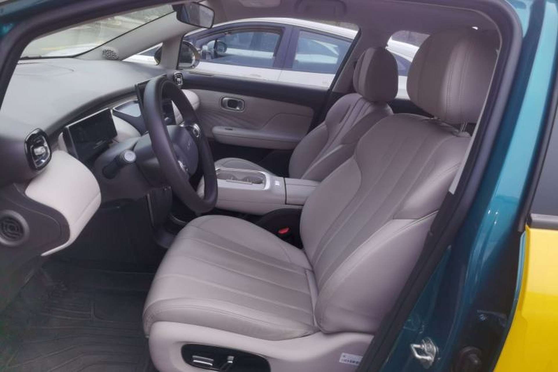 Used AION UT 2025 420 Prestige Edition Left Front Seat