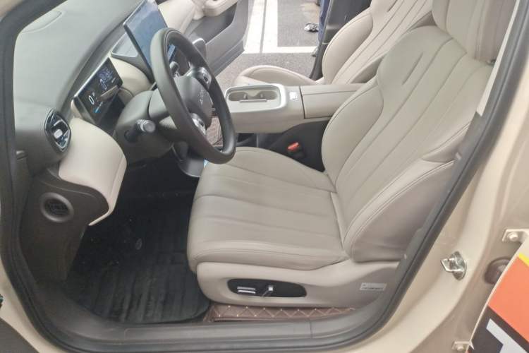 Used AION UT 2025 420 Prestige Edition Left Front Seat