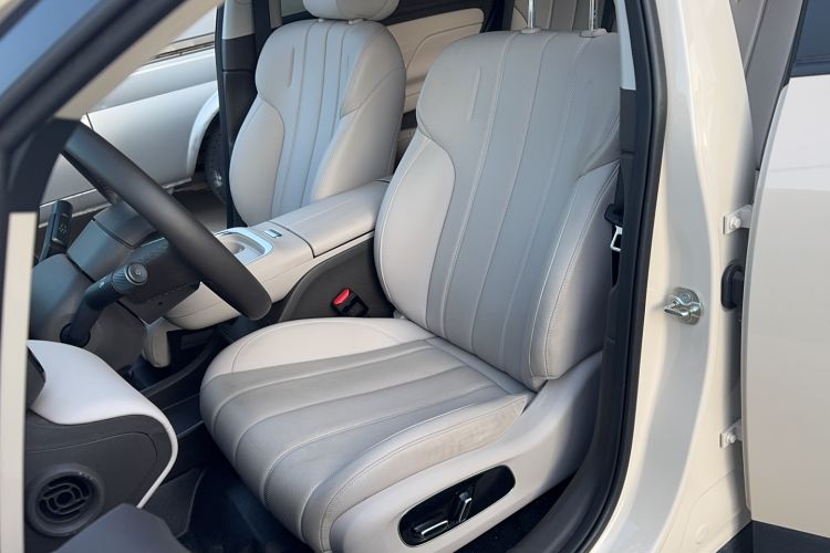 Used AION UT 2025 420 Prestige Edition Left Front Seat