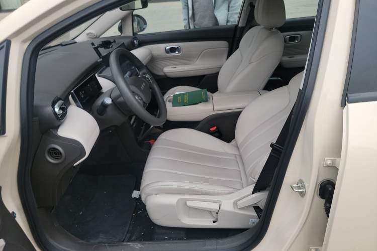 Used AION UT 2025 420 Smart Edition Left Front Seat