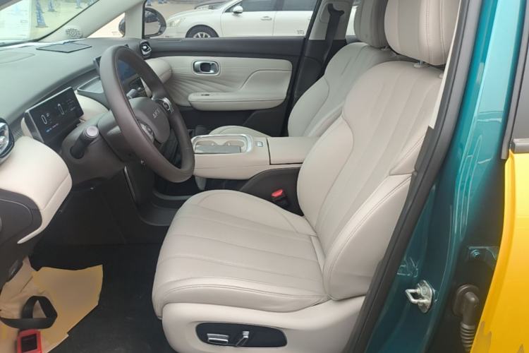 Used AION UT 2025 420 Prestige Edition Left Front Seat