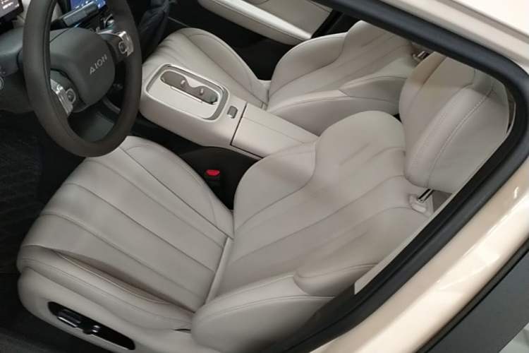 Used AION UT 2025 420 Intelligent Luxury Edition Left Front Seat