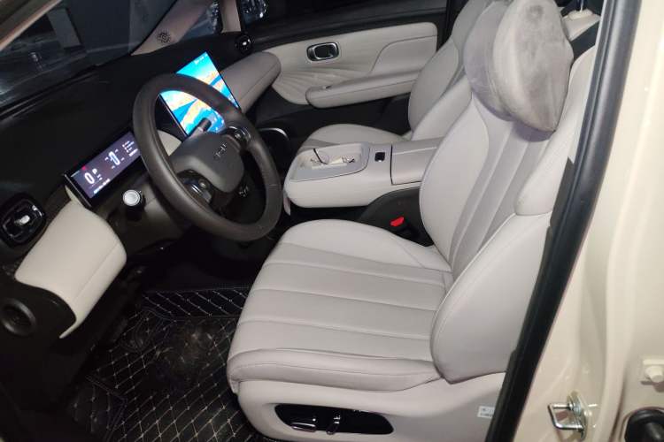 Used AION UT 2025 420 Intelligent Luxury Edition Left Front Seat