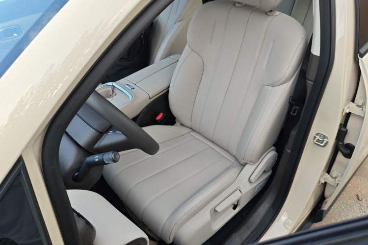 Used AION UT 2025 420 Smart Edition Left Front Seat