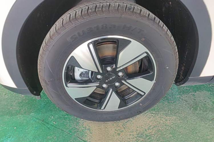 Used AION UT 2025 420 Intelligent Luxury Edition Left Front Wheel Hub