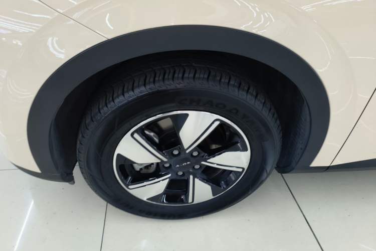 Used AION UT 2025 420 Intelligent Luxury Edition Left Front Wheel Hub