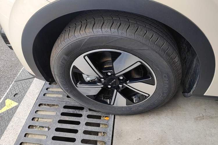 Used AION UT 2025 420 Intelligent Luxury Edition Left Front Wheel Hub