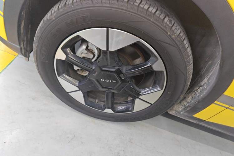 Used AION UT 2025 420 Prestige Edition Left Front Wheel Hub
