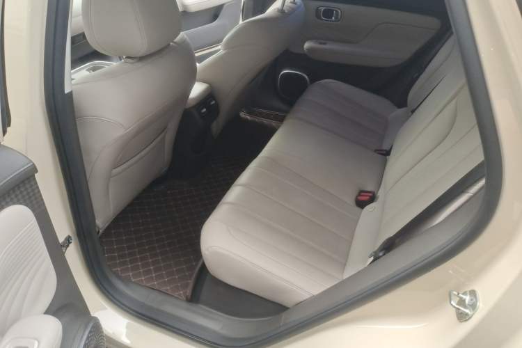 Used AION UT 2025 420 Prestige Edition Left Rear Seat