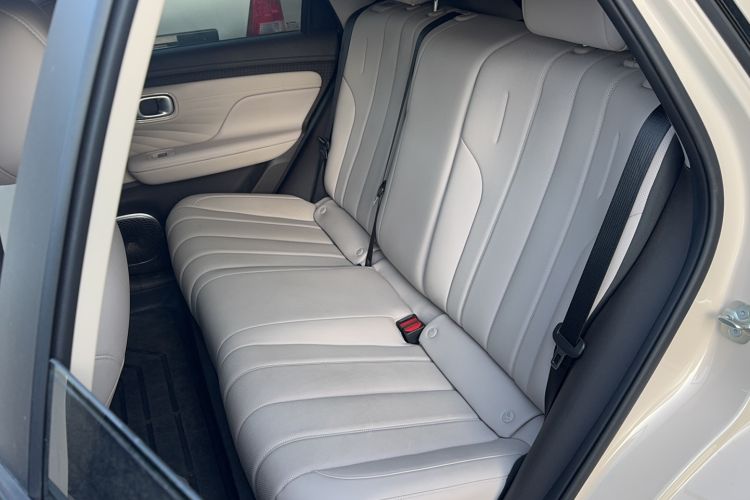 Used AION UT 2025 420 Prestige Edition Left Rear Seat