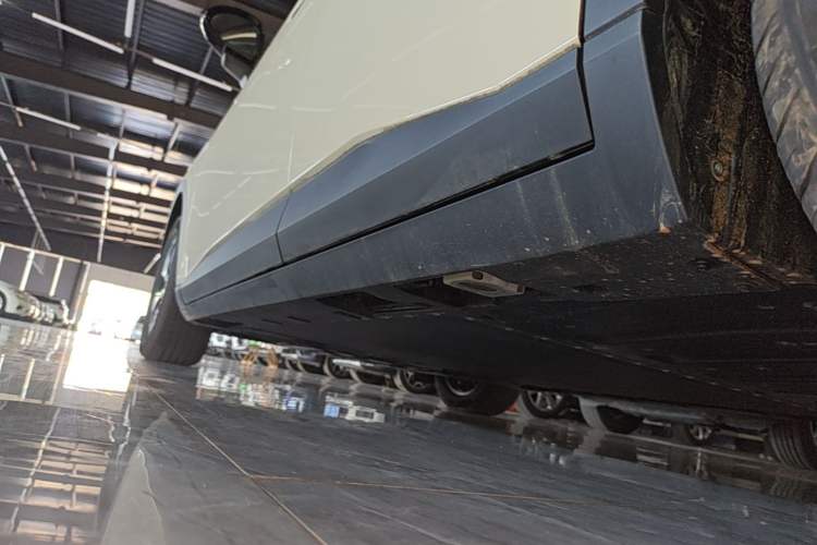 Used AION UT 2025 420 Intelligent Luxury Edition Left Side Sill