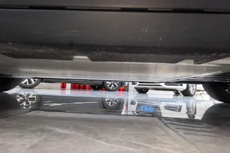 Used AION UT 2025 330 Starlight Edition Left Side Sill