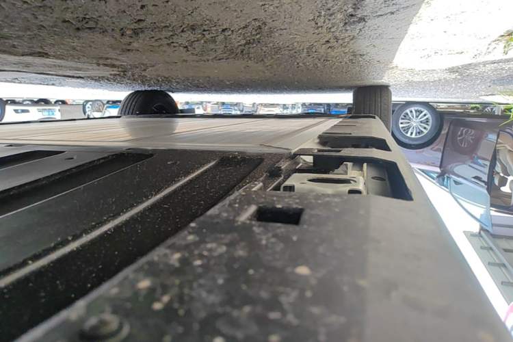 Used AION UT 2025 330 Starlight Edition Left Side Sill