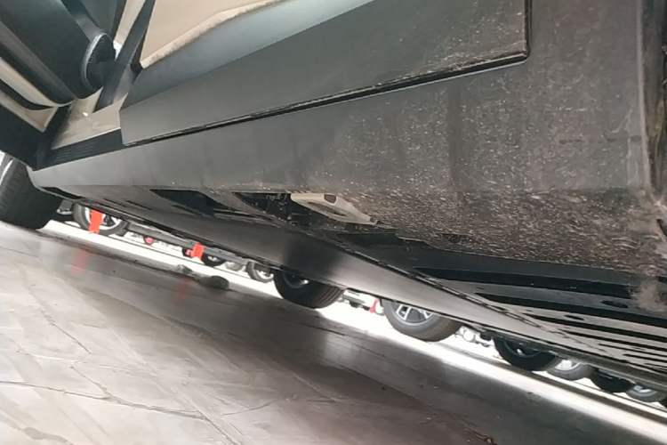 Used AION UT 2025 420 Intelligent Luxury Edition Left Side Sill