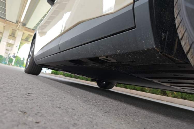 Used AION UT 2025 420 Intelligent Luxury Edition Left Side Sill