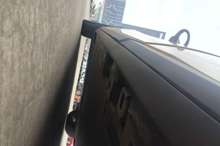 Used AION UT 2025 420 Prestige Edition Left Side Sill