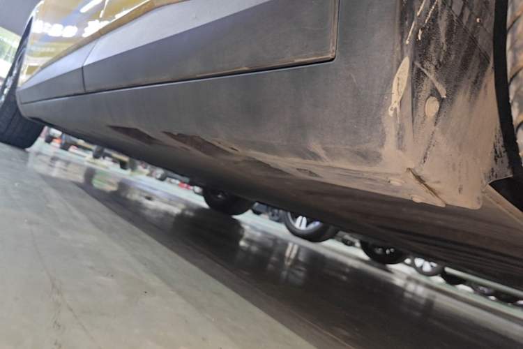 Used AION UT 2025 420 Prestige Edition Left Side Sill