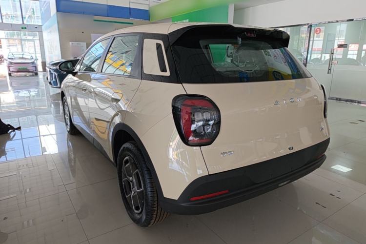 Used AION UT 2025 330 Starlight Edition Rear Left 45 Deg