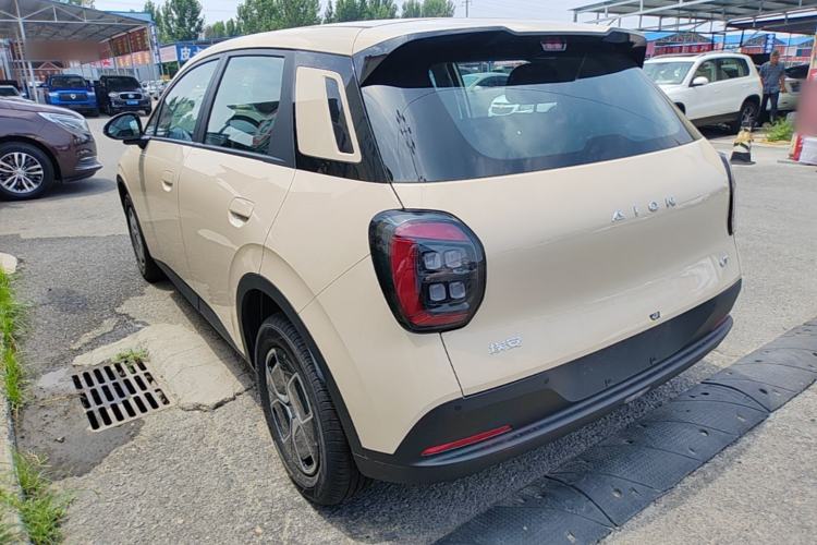 Used AION UT 2025 330 Starlight Edition Rear Left 45 Deg
