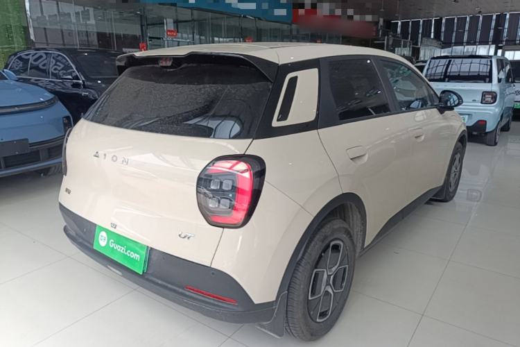 Used AION UT 2025 330 Starlight Edition Rear Right 45 Deg