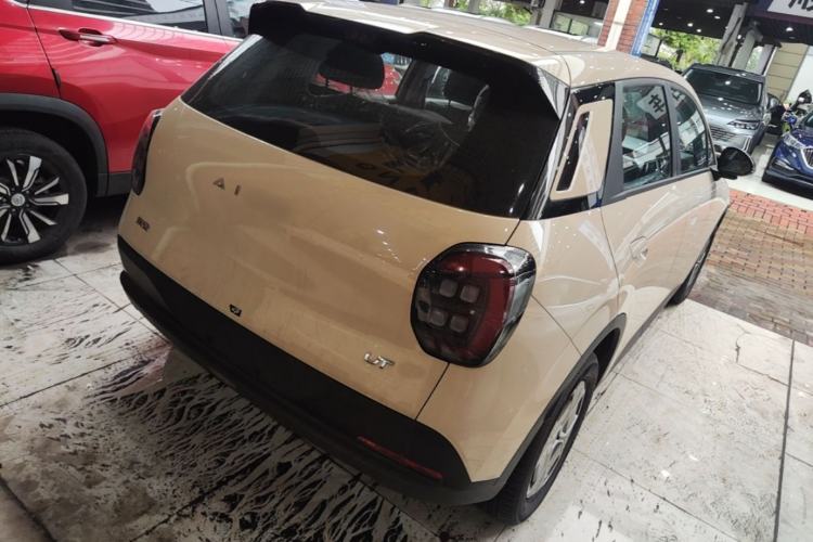 Used AION UT 2025 330 Starlight Edition Rear Right 45 Deg
