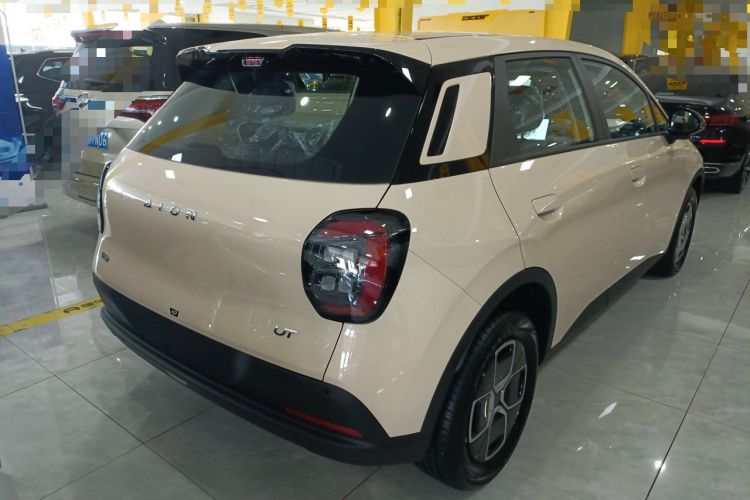 Used AION UT 2025 330 Starlight Edition Rear Right 45 Deg