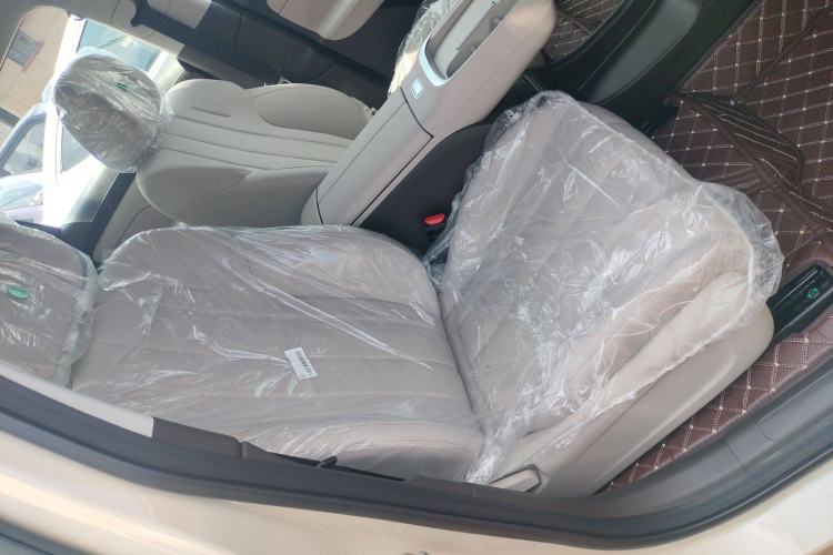 Used AION UT 2025 330 Star Edition Right Front Seat
