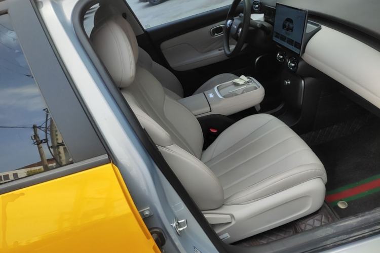 Used AION UT 2025 420 Intelligent Luxury Edition Right Front Seat
