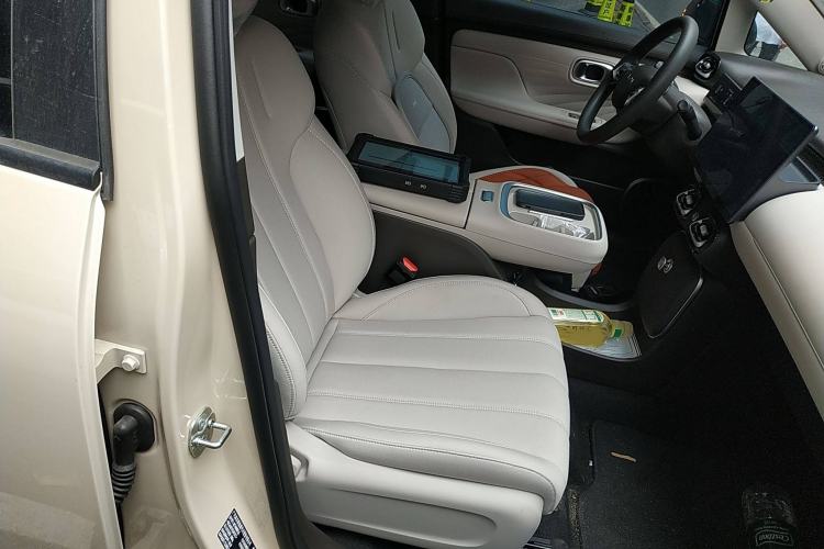 Used AION UT 2025 330 Starlight Edition Right Front Seat