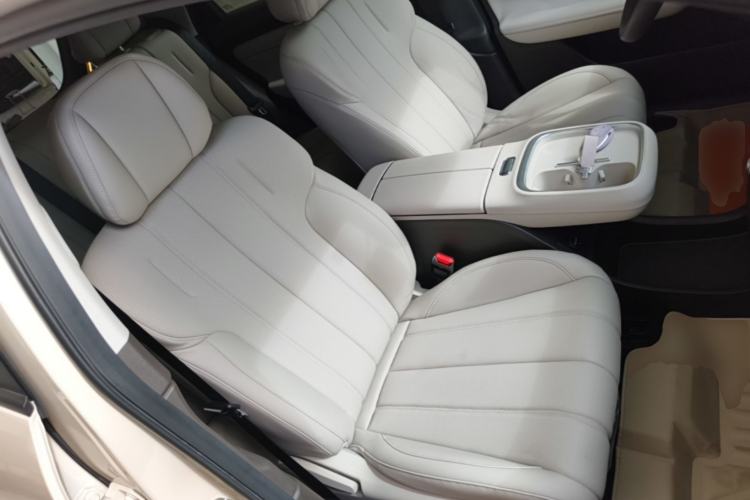 Used AION UT 2025 420 Intelligent Luxury Edition Right Front Seat