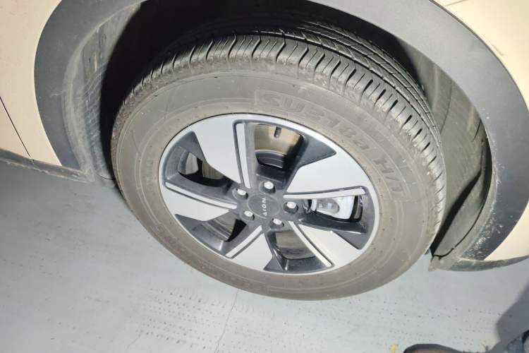 Used AION UT 2025 420 Intelligent Luxury Edition Right Front Wheel Hub