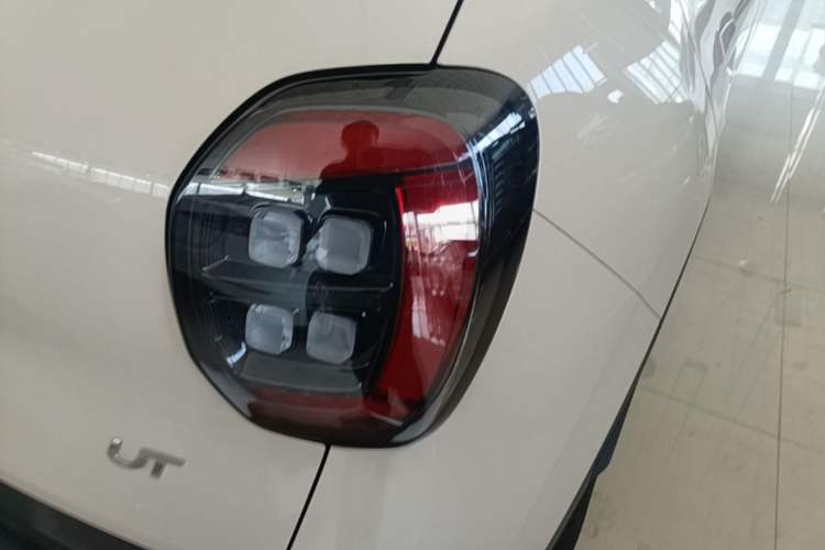 Used AION UT 2025 420 Intelligent Luxury Edition Right Rear Taillight