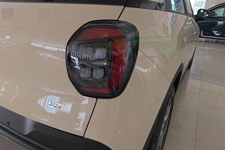 Used AION UT 2025 330 Starlight Edition Right Rear Taillight