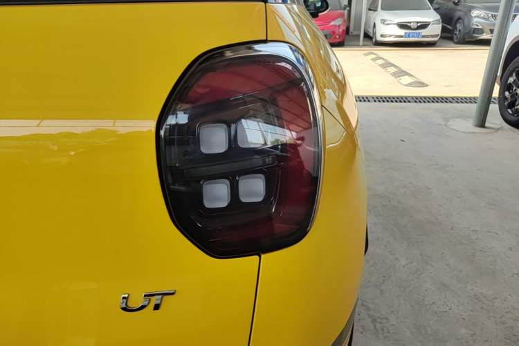 Used AION UT 2025 420 Prestige Edition Right Rear Taillight
