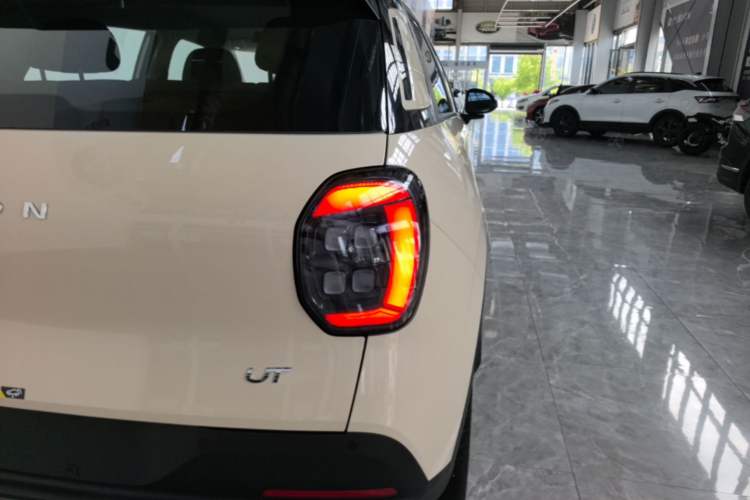 Used AION UT 2025 330 Starlight Edition Right Rear Taillight