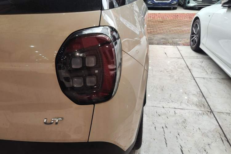 Used AION UT 2025 330 Starlight Edition Right Rear Taillight