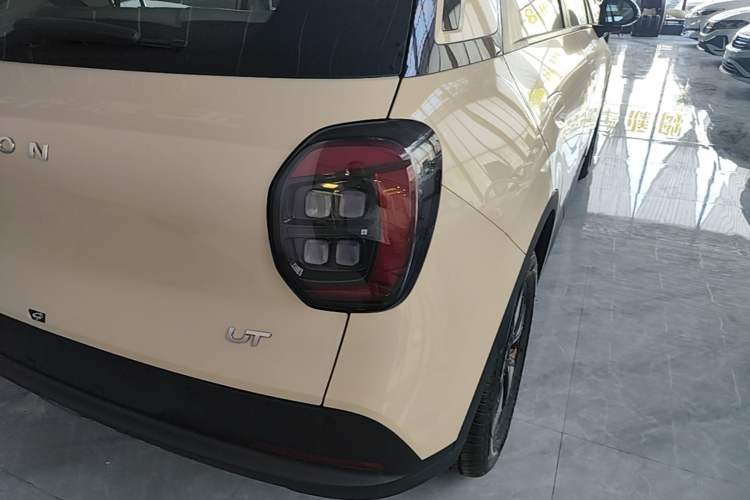 Used AION UT 2025 420 Intelligent Luxury Edition Right Rear Taillight