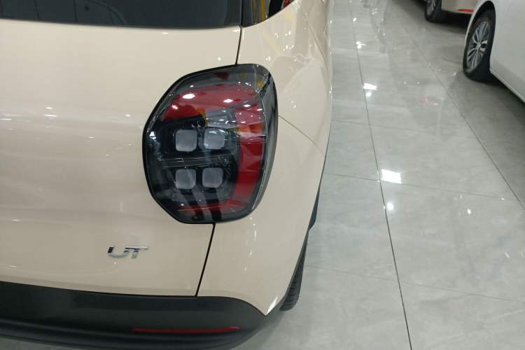 Used AION UT 2025 330 Starlight Edition Right Rear Taillight
