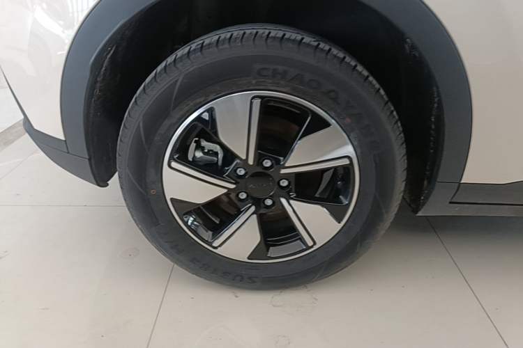 Used AION UT 2025 420 Intelligent Luxury Edition Right Rear Wheel Hub