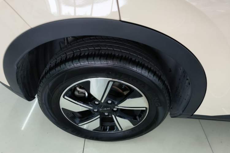 Used AION UT 2025 420 Intelligent Luxury Edition Right Rear Wheel Hub