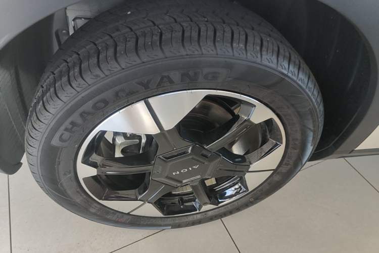 Used AION UT 2025 420 Prestige Edition Right Rear Wheel Hub