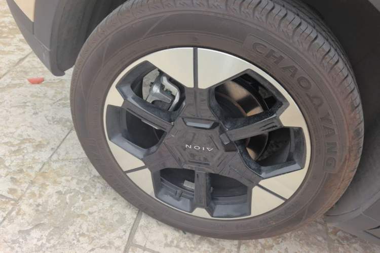 Used AION UT 2025 420 Prestige Edition Right Rear Wheel Hub