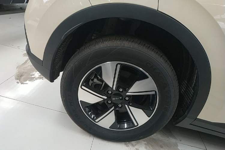 Used AION UT 2025 420 Intelligent Luxury Edition Right Rear Wheel Hub