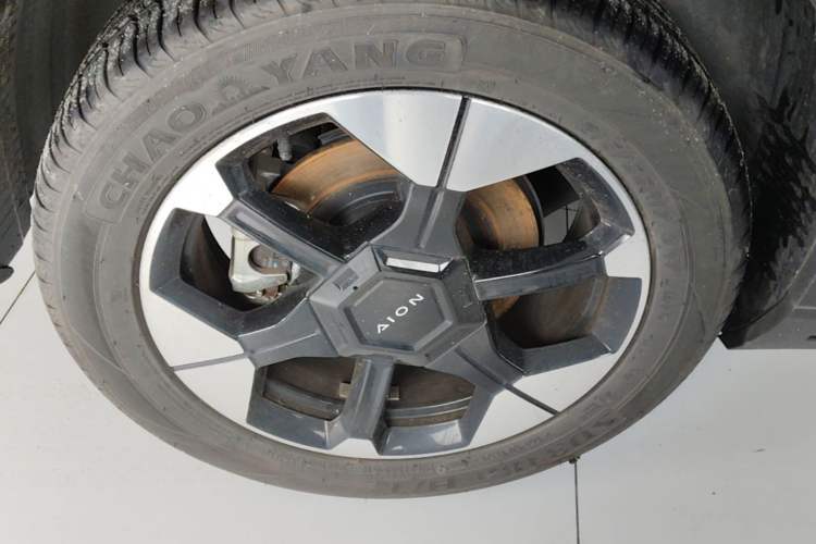 Used AION UT 2025 420 Prestige Edition Right Rear Wheel Hub