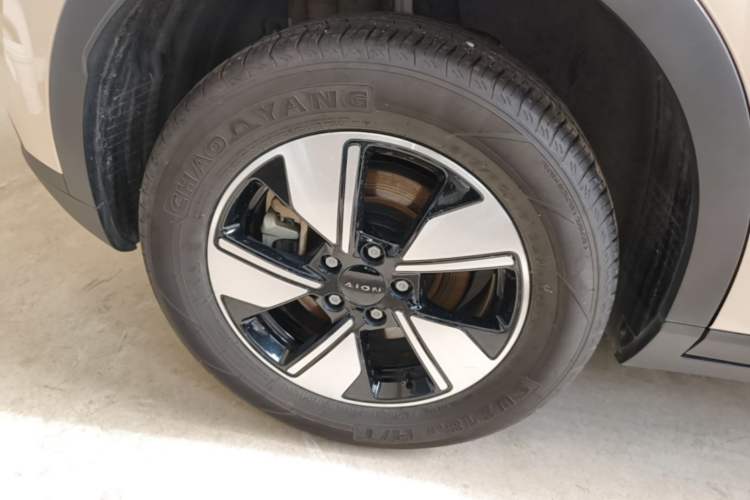 Used AION UT 2025 420 Intelligent Luxury Edition Right Rear Wheel Hub
